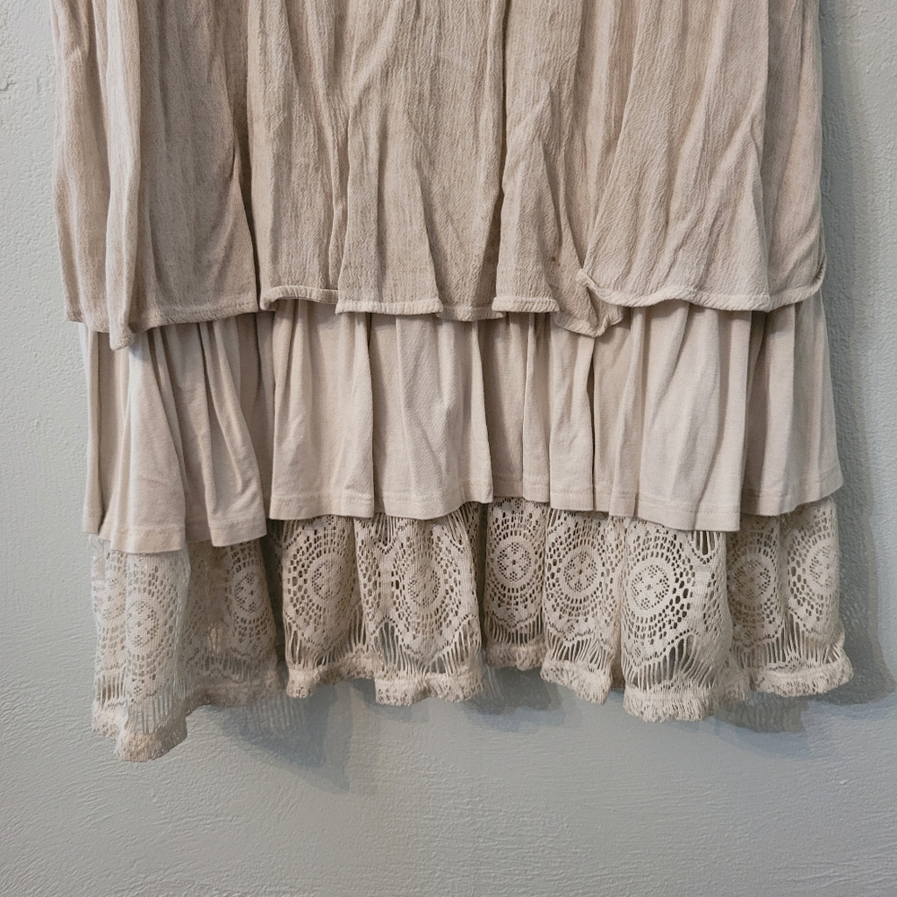 Dept222 Unique Ruffle Stylish Top! - Picture 2 of 7